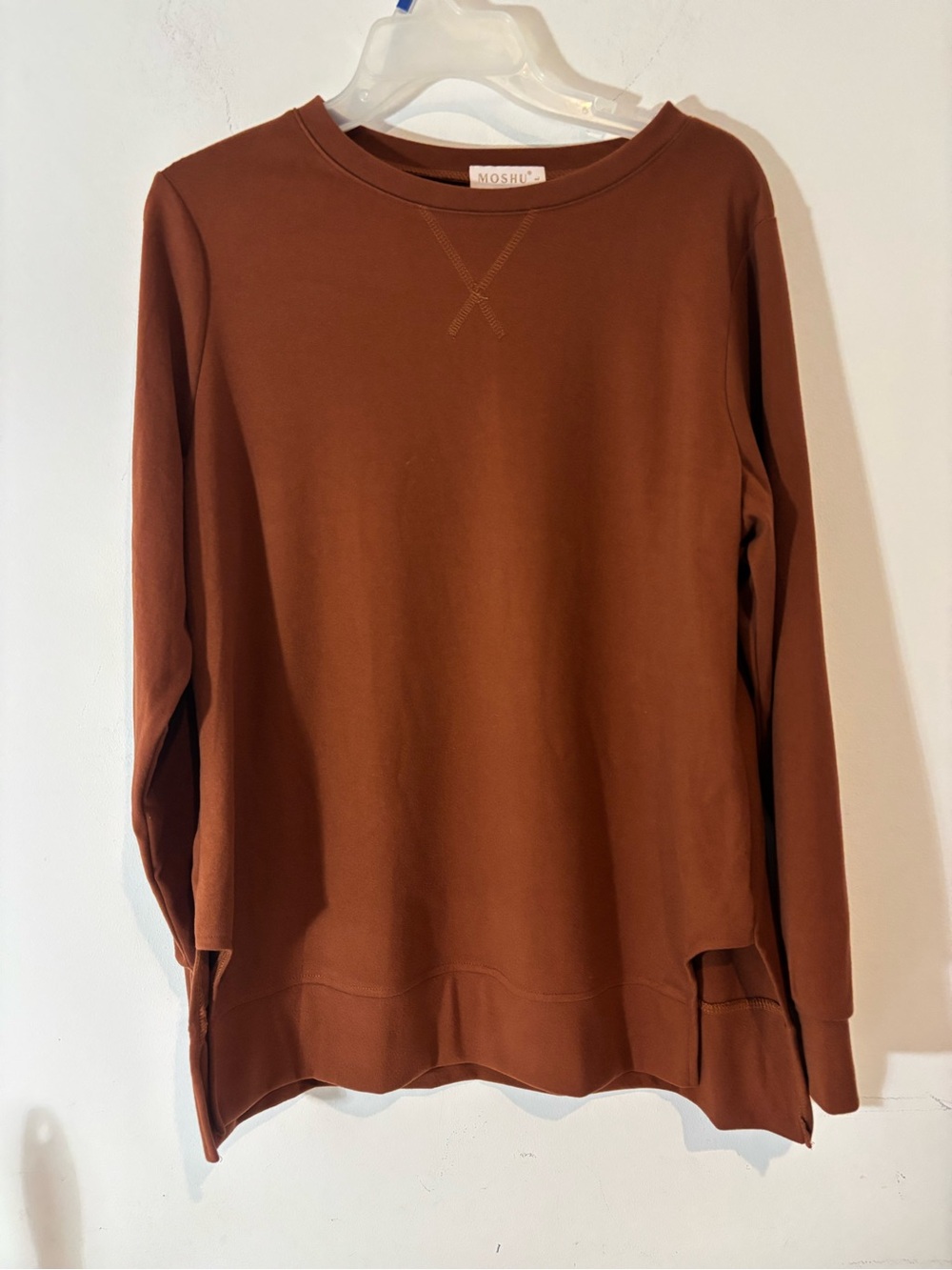 Moshu Women Large Crewneck Sweat Shirt Side Split Caramel Fall Top Long Sleeve